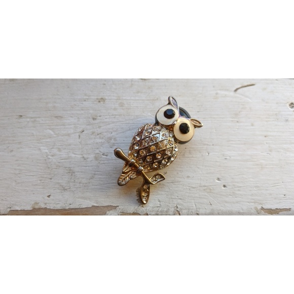 Owl Brooch - Picture 1 of 2